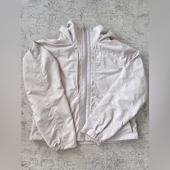 Excellent Lululemon Always Effortless Jacket - Picture 2 of 5
